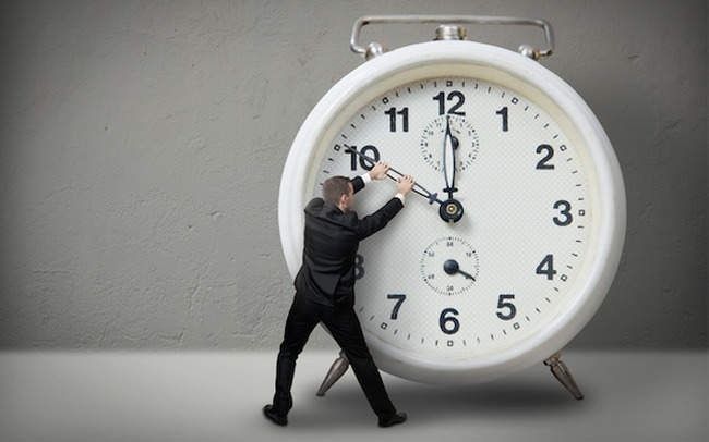 Vì sao thời gian trôi nhanh hơn khi người ta vui? Vì sao thời gian trôi nhanh hơn khi người ta vui?