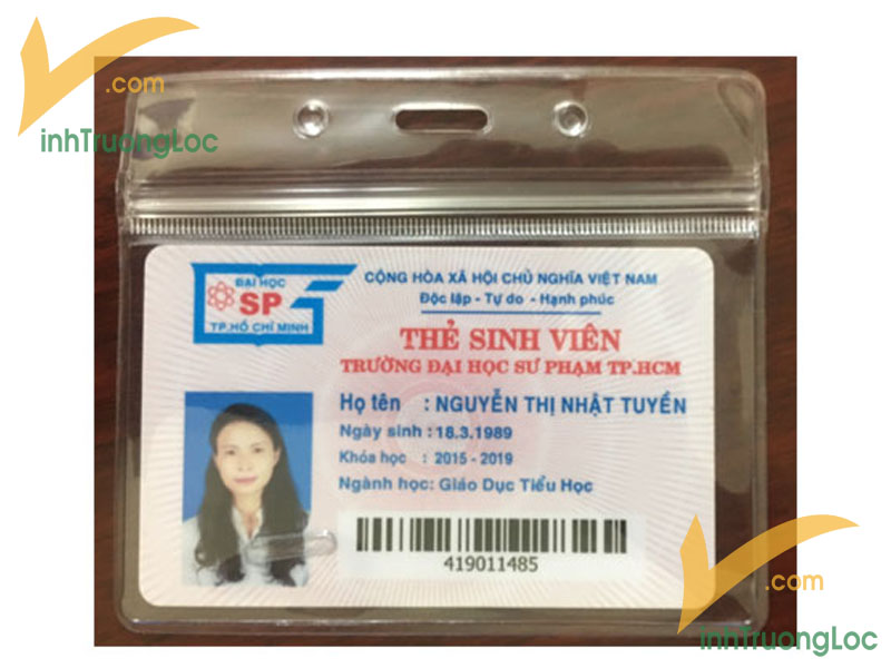 Mẫu bao nhựa đựng thẻ sinh viên khóa zip