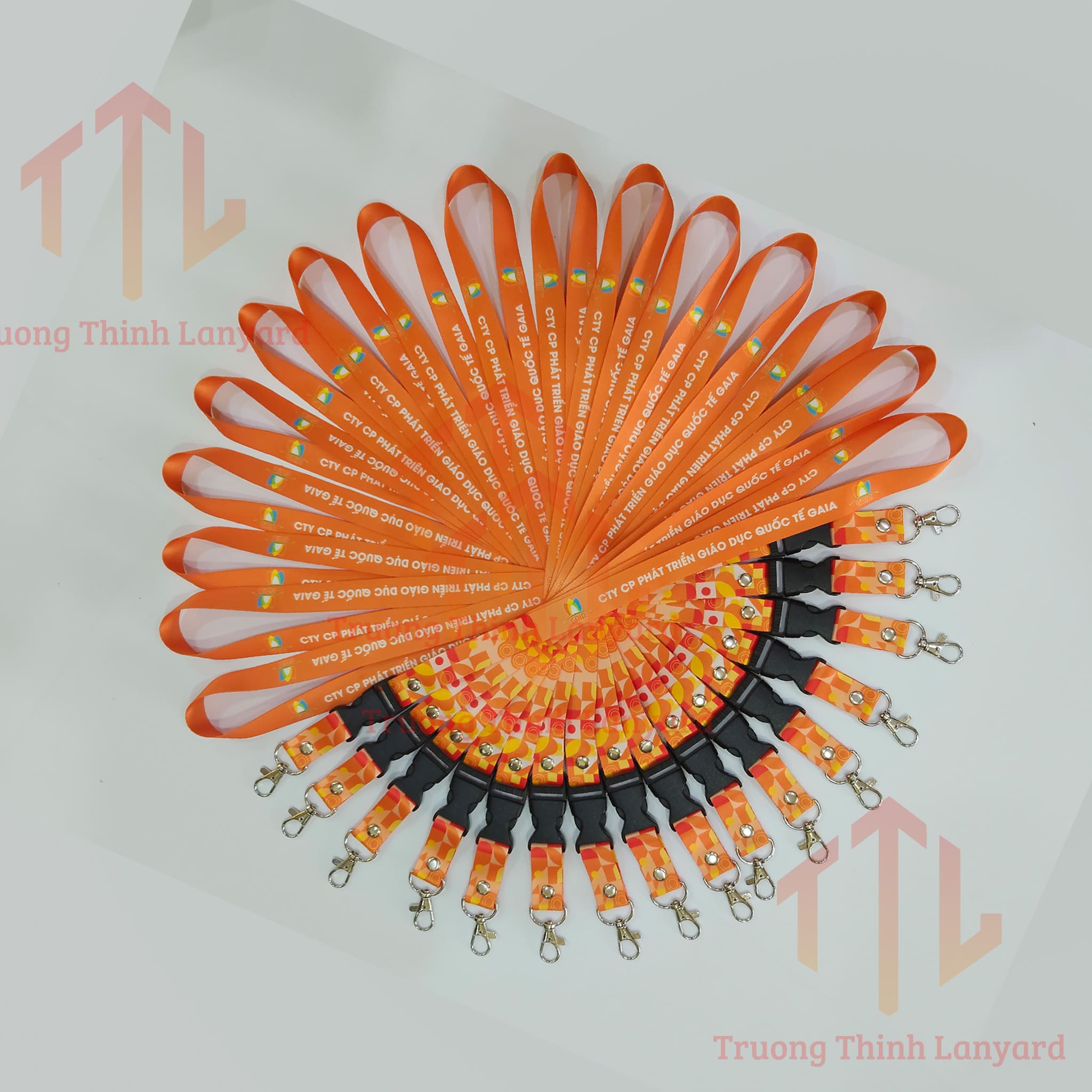 mau day deo the bang ten 2026