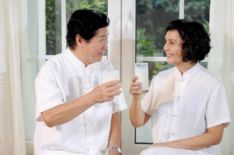 sữa cho người già tốt cho tim mạch chất lượng