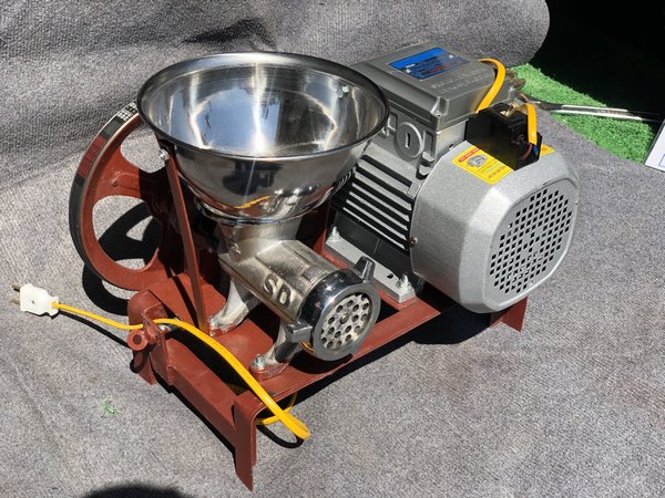 MÁY XAY THỊT CẢ XƯƠNG - BẰNG GANG