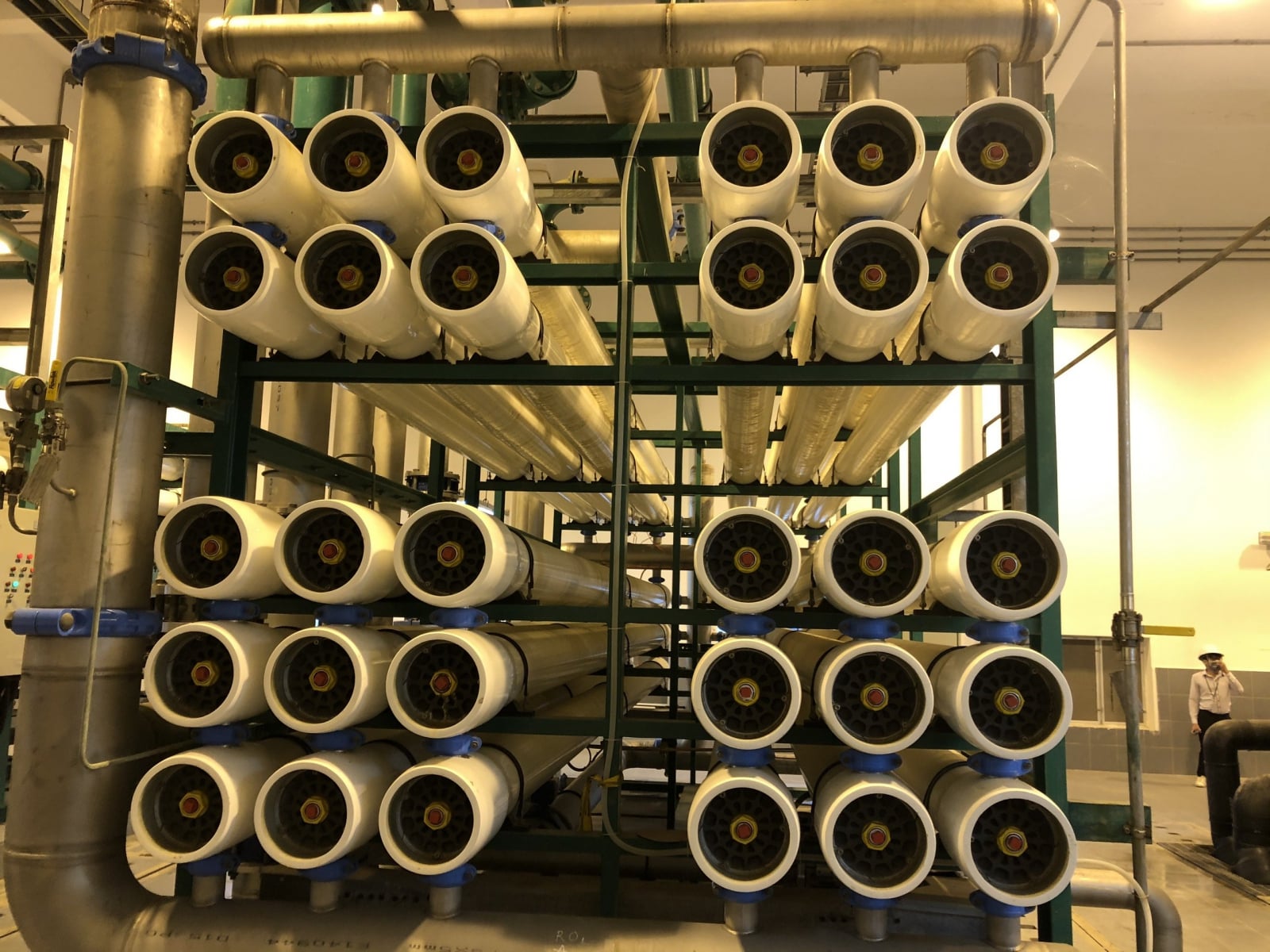 xu-ly-nuoc-nhiem-man