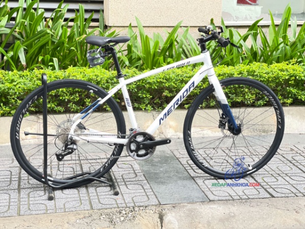Xe đạp đường phố Merida Explorer 300