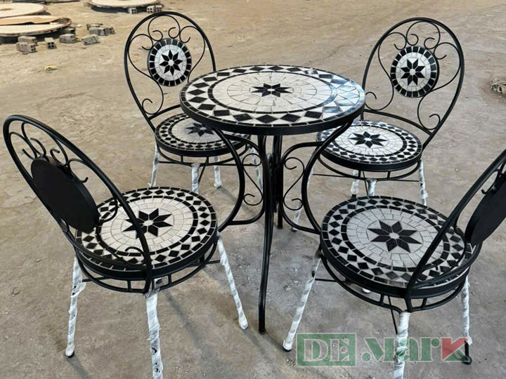 Bộ bàn ghế Sắt ngoài trời mosaic