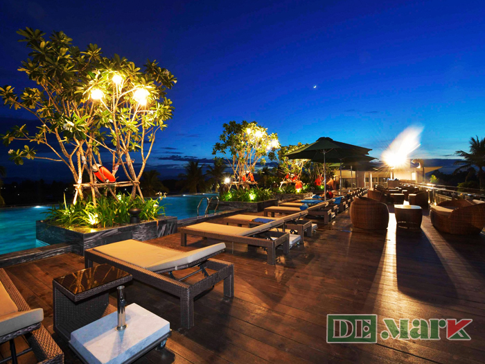 Ghế Hồ Bơi Nhựa Giả Mây