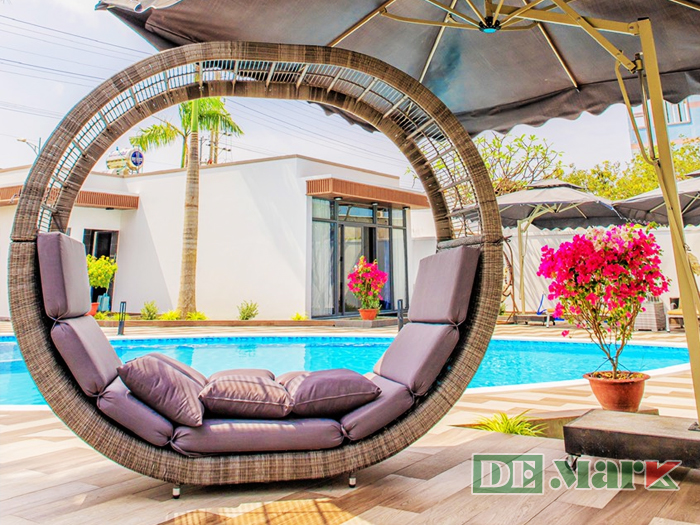 BÀN GHẾ HỒ BƠI NHỰA GIẢ MÂY CÓ MÁI VÒM MT4A70