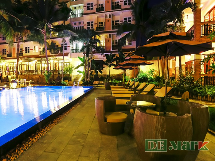 bàn ghế giả mây ngoài trời