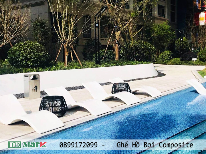 Ưu Điểm Ghế Hồ Bơi Composite Ngâm Dưới Nước Màu Trắng