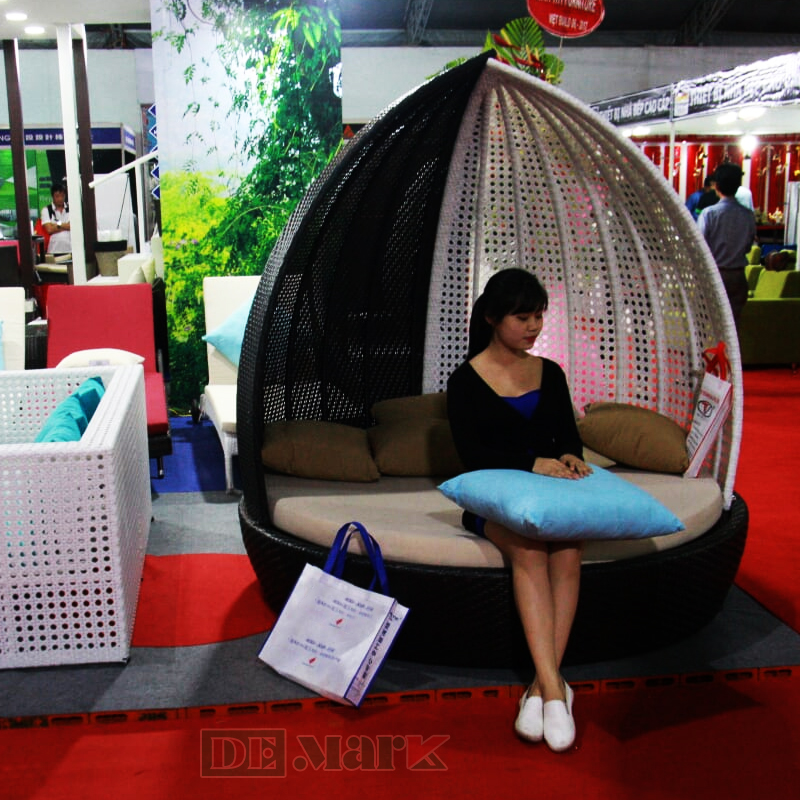 Ghế Hồ Bơi Nhựa Giả Mây Mái Vòm MT451