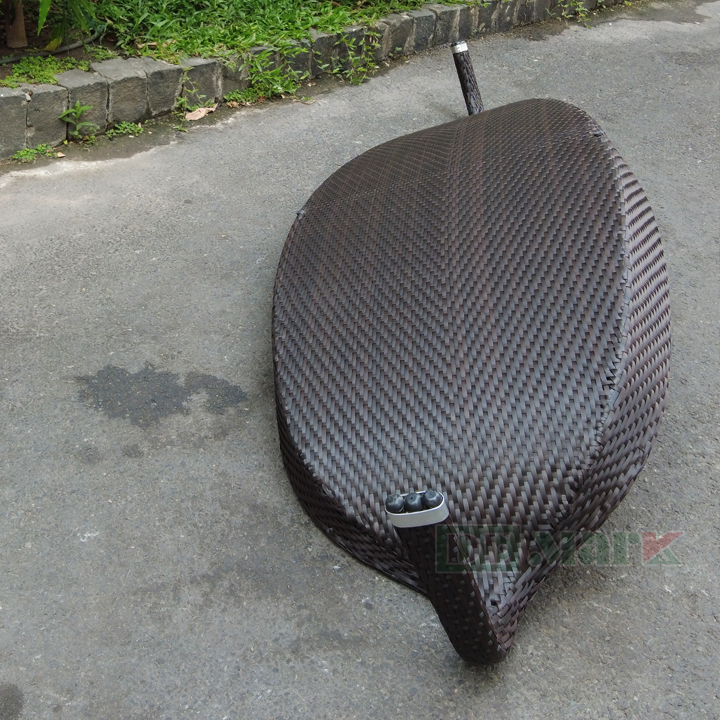 Giường Tắm Nắng Chiếc Lá Nhựa Giả Mây MT4056