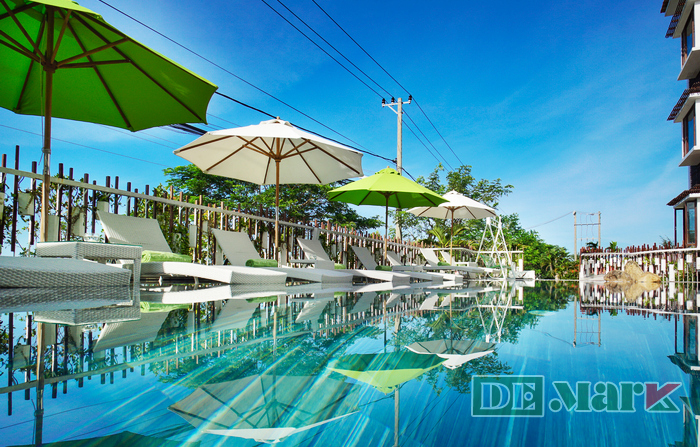 ghế nằm bể bơi cao cấp