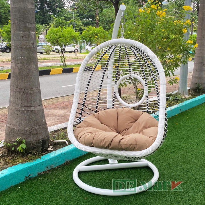 Xích Đu Ngoài Trờ