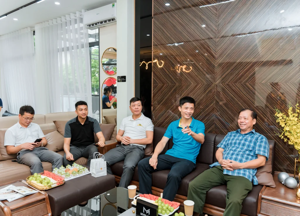 Vậy tại sao phải đổi mới bàn trà sofa?