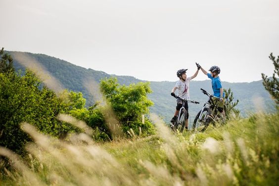 phu-kien-xe-dap-tre-em-den-xe