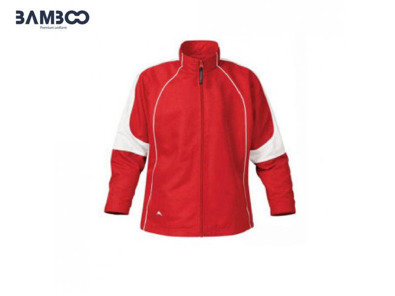 Áo khoác gió màu đỏ năng động