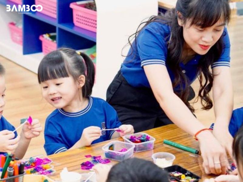 Đồng phục áo thun cổ trụ lịch sự, trang nhã