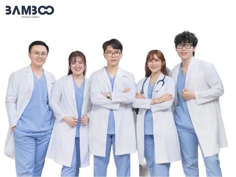 Bamboo Uniform cung cấp áo blouse kháng khuẩn, may tinh xảo, form linh hoạt và dịch vụ thêu logo chuyên nghiệp