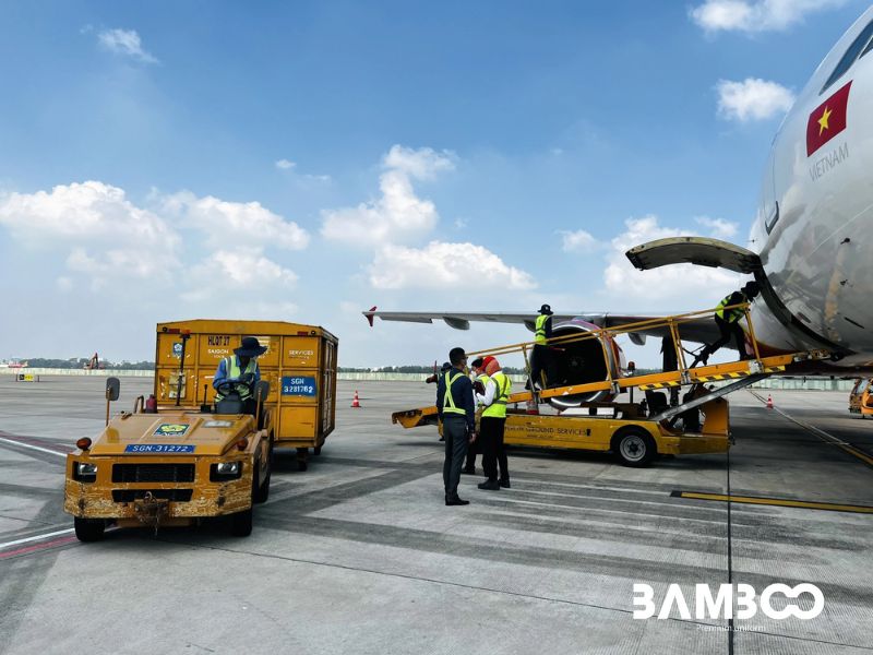 Các mẫu đồng phục nhân viên kỹ thuật hàng không phổ biến