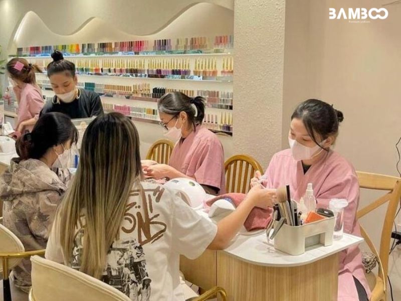Các mẫu đồng phục tiệm nails phổ biến nhất
