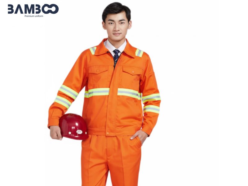 Chi phí may áo khoác bảo hộ nhân viên điện lực dao động dựa trên nhiều yếu tố kỹ thuật và dịch vụ