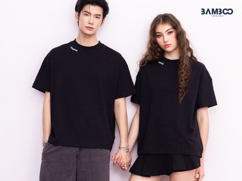 Form áo boxy là lựa chọn đa năng, phù hợp với hầu hết các dáng người, từ mảnh mai đến đầy đặn