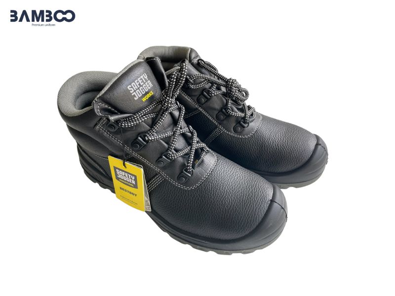 Dòng giày chống thấm nước chuyên dụng