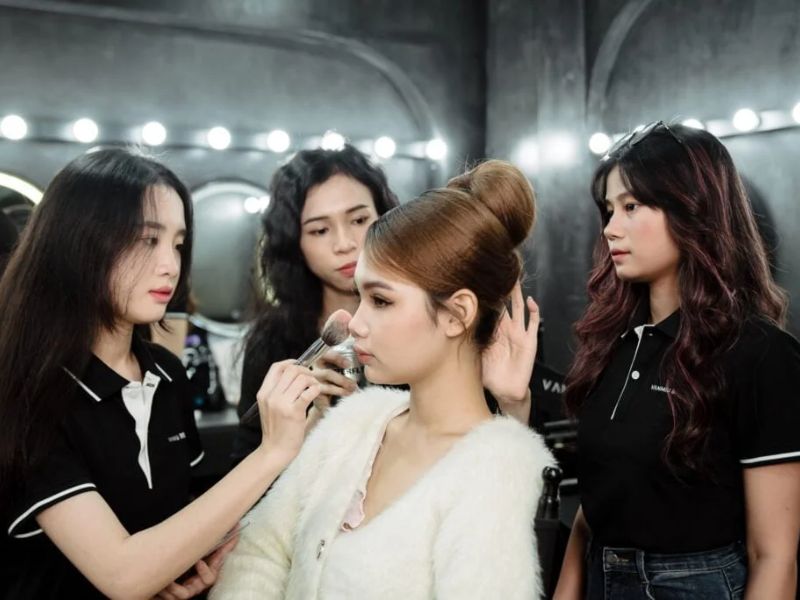 Đồng phục áo thun form oversize tay lỡ cho studio