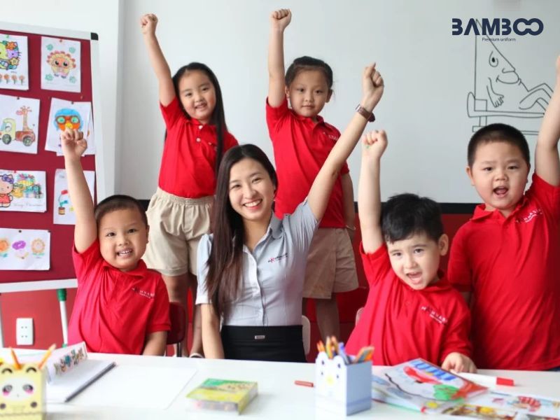 Áo sơ mi đồng phục tôn vinh vẻ chuyên nghiệp và chỉnh chu