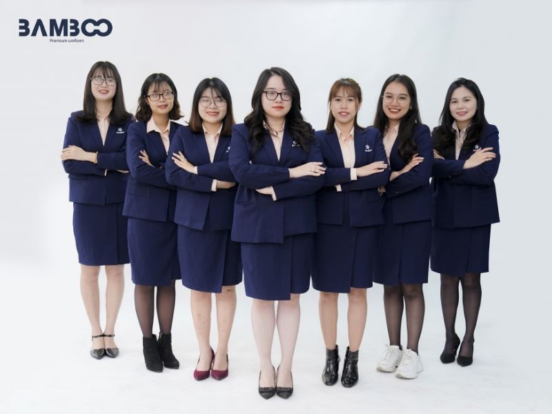 Đồng phục giáo viên trung tâm tiếng anh