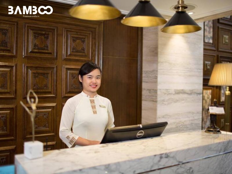 Áo dài cách tân giúp bệnh viện thân thiện, hiện đại và đậm nét văn hóa Việt