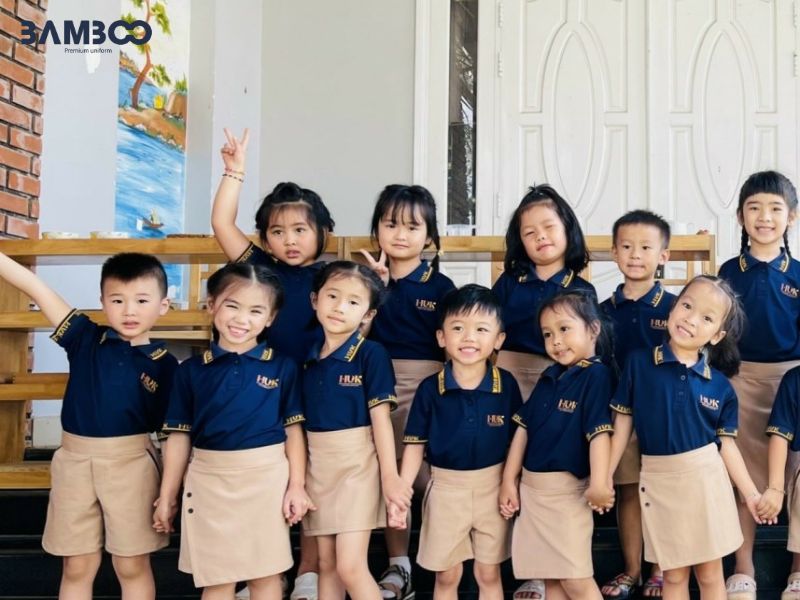 Đồng phục cho học sinh trường mầm non quốc tế mang lại nhiều lợi ích về mặt giáo dục, xã hội và thương hiệu