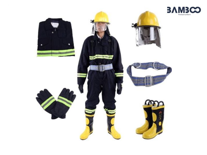Quần áo chữa cháy chuyên dụng được thiết kế từ vải chống cháy, có khả năng chịu nhiệt và hạn chế bắt lửa cực tốt