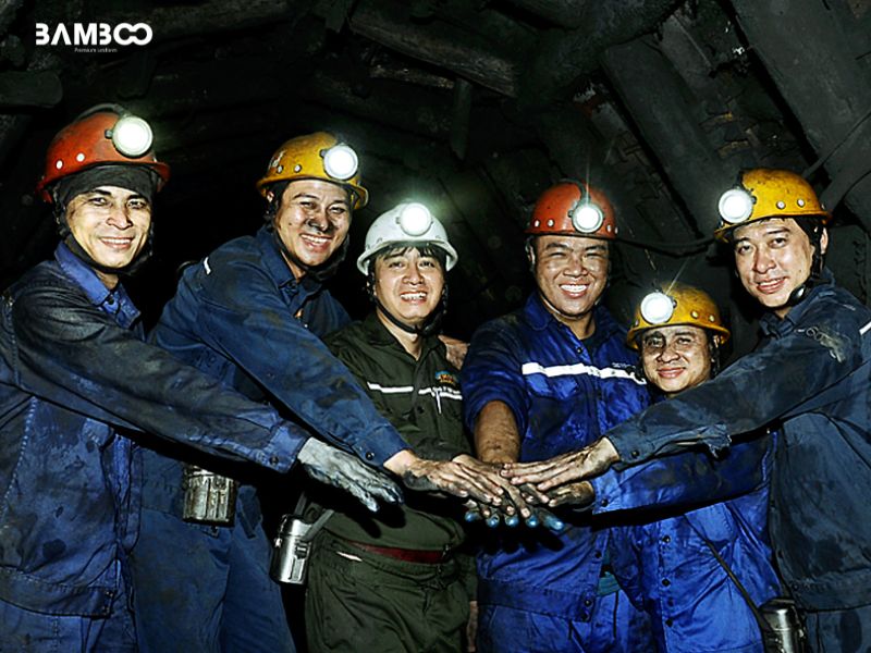 Trang phục bảo hộ chống hóa chất chuyên dụng