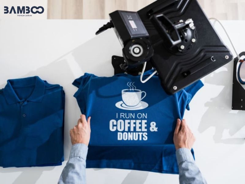 Dịch vụ in áo theo yêu cầu là giải pháp linh hoạt giúp khách hàng tạo ra những chiếc áo độc quyền