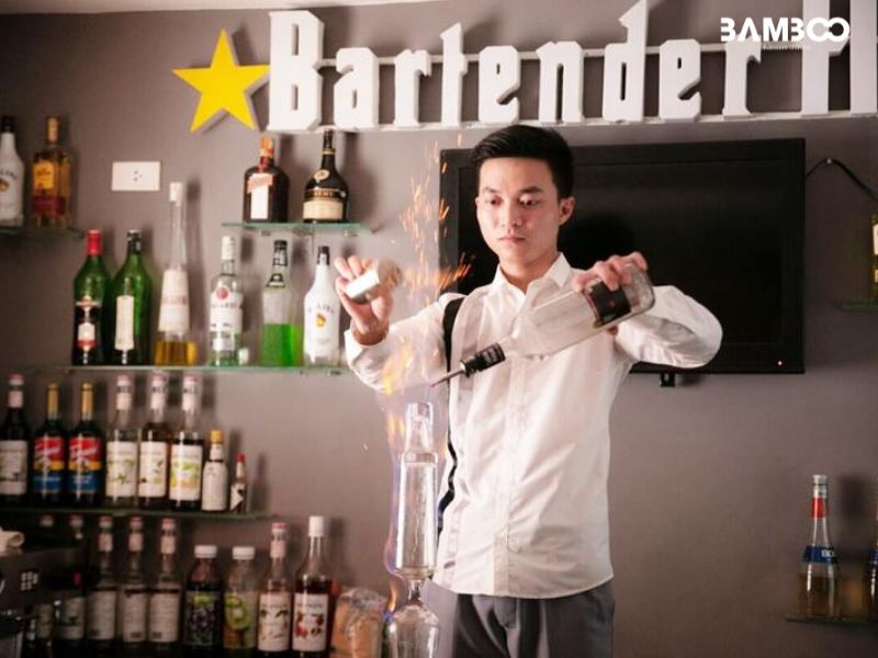 May đồng phục nhân viên pha chế nên chọn chất liệu vải và màu sắc phù hợp