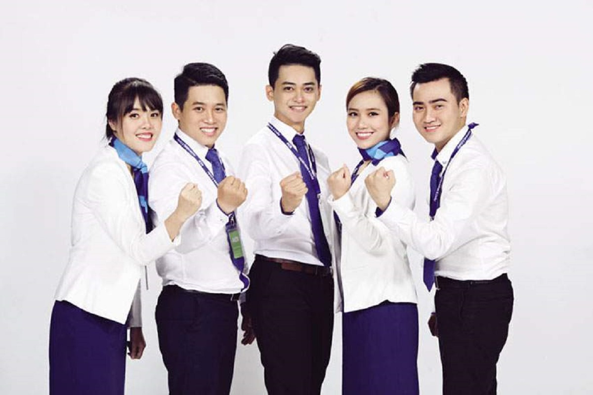 May đồng phục công sở dễ kết hợp