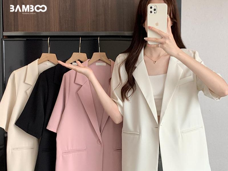 May vest đồng phục màu hè nên ưu tiên loại vải thoáng mát