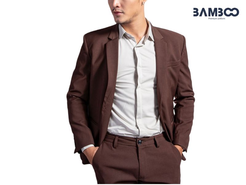 Đồng phục màu nâu giúp xây dựng thương hiệu uy tín, gắn kết đội ngũ và lan tỏa thông điệp mạnh mẽ