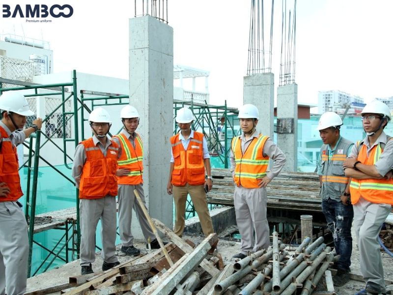 Đồng phục bảo vệ an toàn cho nhân viên xây dựng