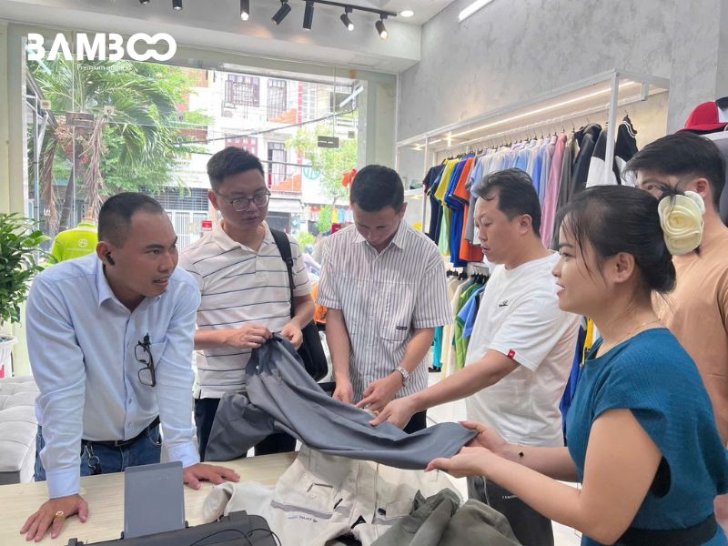 Quy trình đặt hàng Bamboo Uniform tiện lợi, nhanh chóng trực tiếp tại văn phòng hoặc online