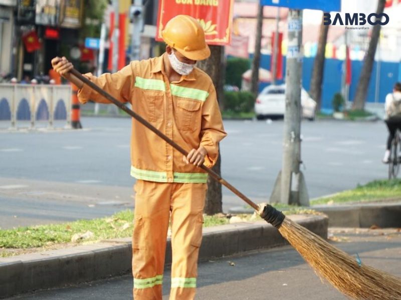 May đồng phục công nhân vệ sinh cần tối ưu công năng và thoải mái cho người mặc