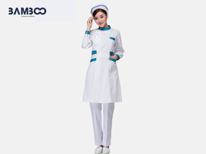 Màu đồng phục y tế thể hiện vai trò, hỗ trợ thị giác và tạo cảm giác thân thiện