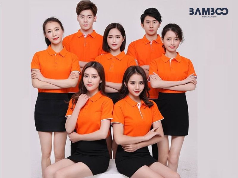 Áo đồng phục màu cam phù hợp với nhiều đối tượng và vóc dáng