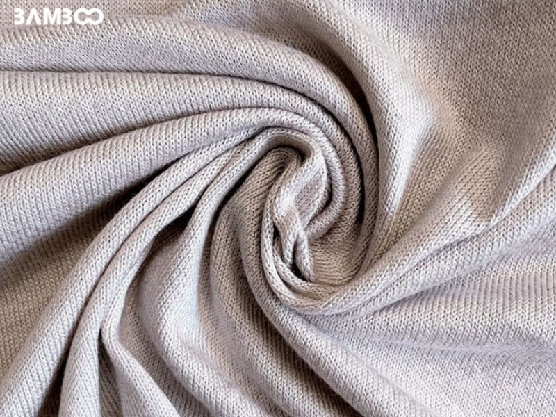 Vải Rayon mát lạnh và mềm mại như lụa, không gây tích nhiệt, thích hợp cho khí hậu nóng ẩm