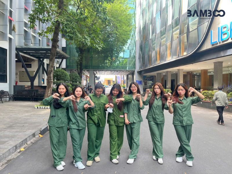 Đồng phục học quân sự giúp hình thành hình ảnh thống nhất, kỷ luật và tác phong nghiêm túc cho sinh viên