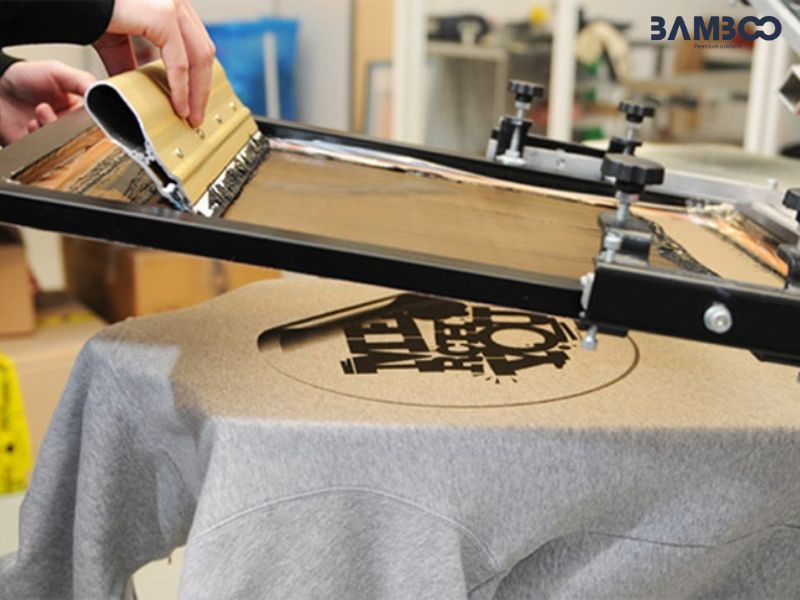 Các vị trí in lụa phổ biến và hiệu quả trên áo thun