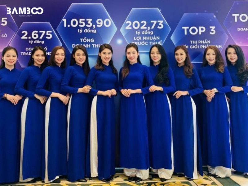 Áo dài là trang phục truyền thống, biểu tượng văn hóa đặc trưng của Việt Nam