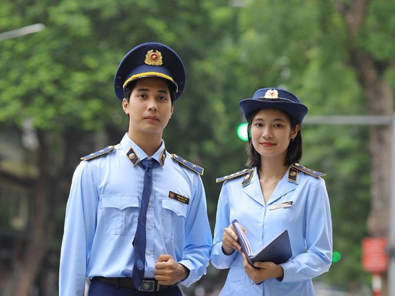 Đồng phục quản lý thị trường biểu trưng cho pháp luật, kỷ luật, uy nghiêm và niềm tự hào ngành