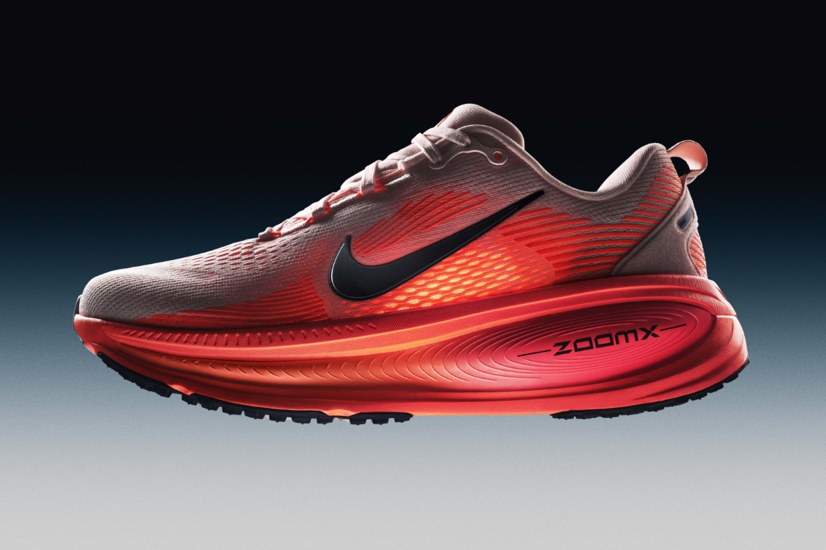 Ra mắt mẫu giày chạy bộ nike vomero 18