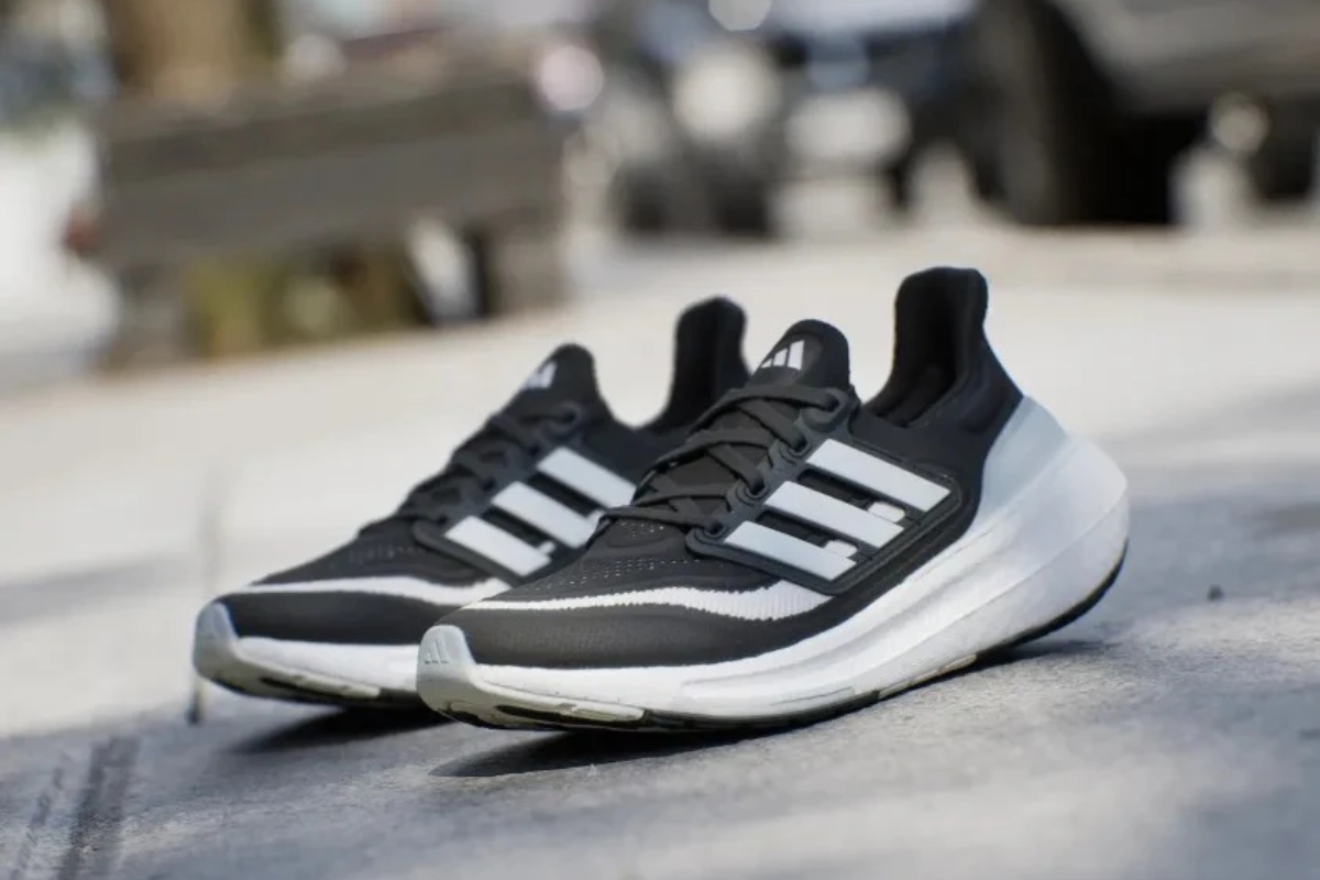 Adidas Ultraboost Light 23 "Core Black" Hq6345